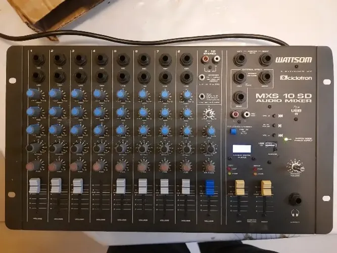  Mesa de Som Ciclotron Wattsom MXS 10 SD - USB (seminova)