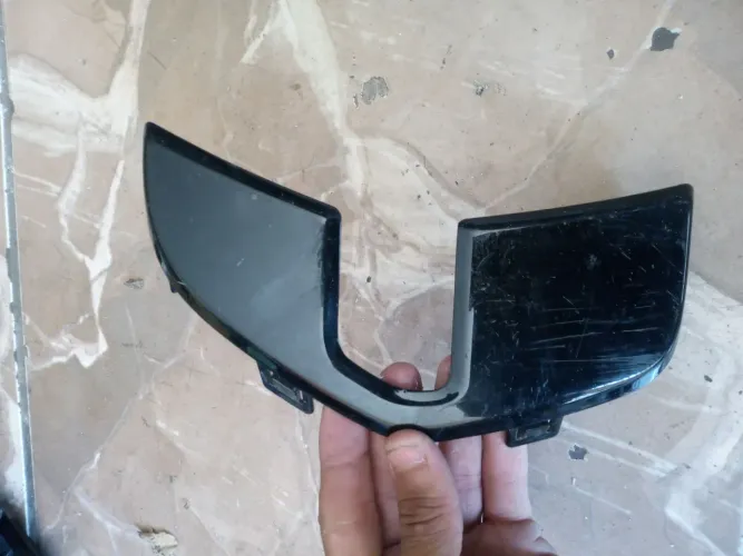 Moldura Farol Milha Lado Esquerdo Jeep Commander Overland 2022 