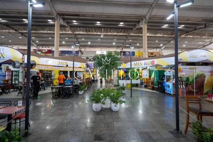 Box para venda - Mercadão da Ferroviários - Jundiaí -SP São 2 espaços, ou seja , 2 boxes j