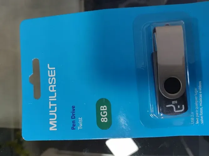 PEN DRIVE MULTILASER E OUTROS 8GB