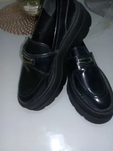 Um lindo mocassi arezzo 40