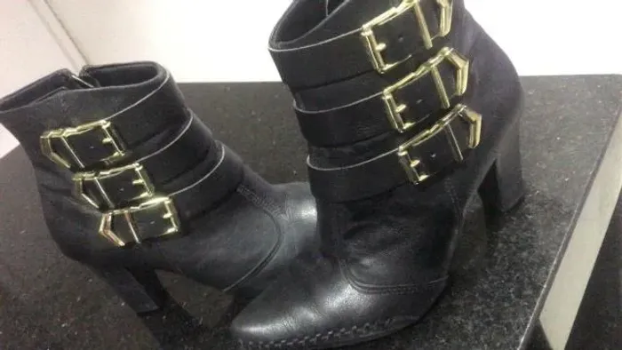 bota ramarim preta - tamanho 35