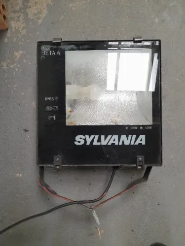 Refletor para lampada Metálica Sylvania/ Sódio Tubular 250W/400W c/ alojamento
