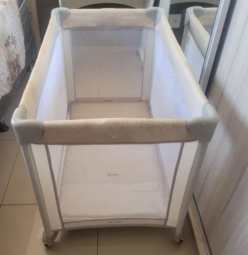 Berço Desmontável Portátil Cercadinho Cinza com colchão