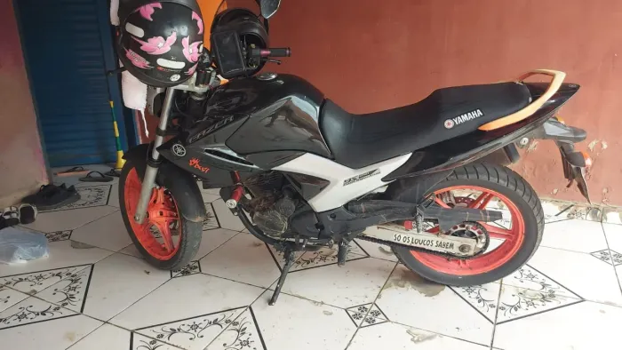 Vendendo está moto,interessado chama nos