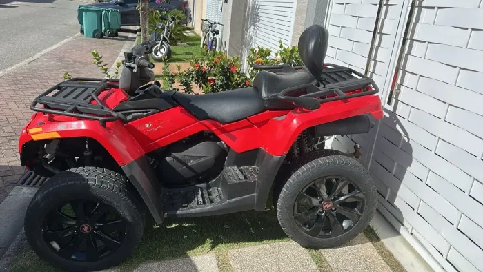 VENDO QUADRICICLO CAM AM BRP 400C AUTOMÁTICO 4X4  ANO 2014  GASOLINA  R$ 35.000,00