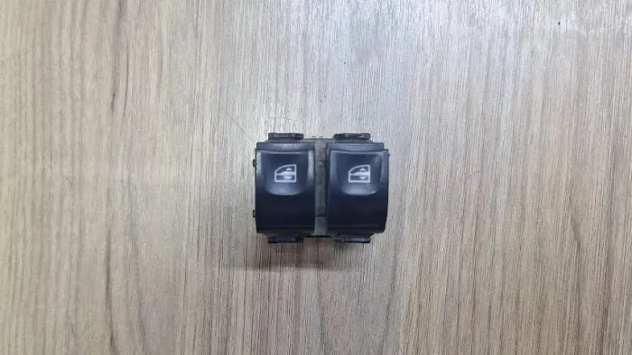 Comando Vidro Elétrico Duplo Sandero