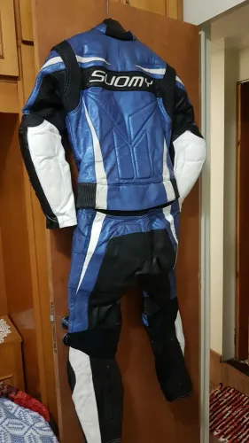 Macacão de Couro Suomy