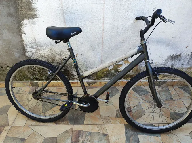 Bicicleta Aro 26 - Ideal para passeios e trilhas