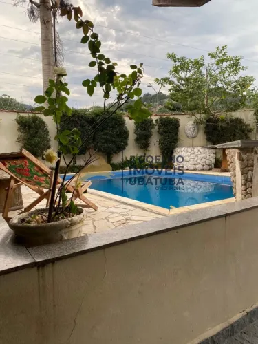 Excelente casa com piscina a venda no Mato Dentro em Ubatuba SP
