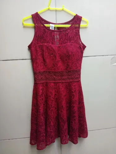 Vestido de festa curto ( R$ 60,00)