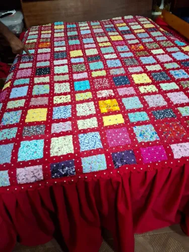 Colcha  de fuxico retalhos artesanal