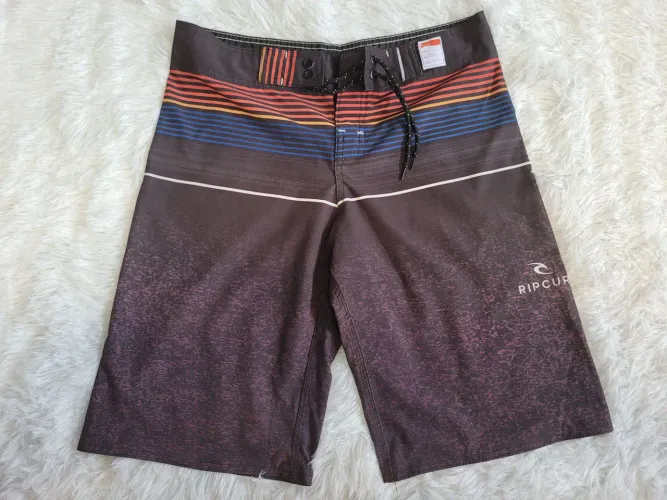 Shorts tactel tamanho 40 novo 