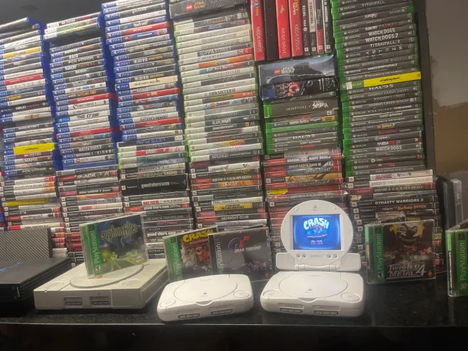 Consoles e jogos originais pra venda ou trocas 
