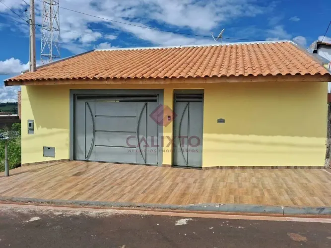 CASA À VENDA NO JARDIM DAS AROEIRAS EM PATROCÍNIO PAULISTA SP