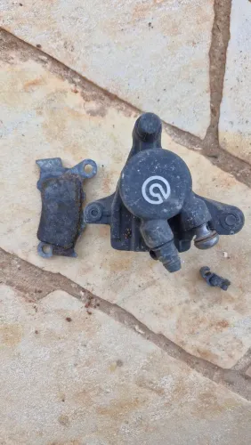 Pinça de freio BMW F800 GS 2012