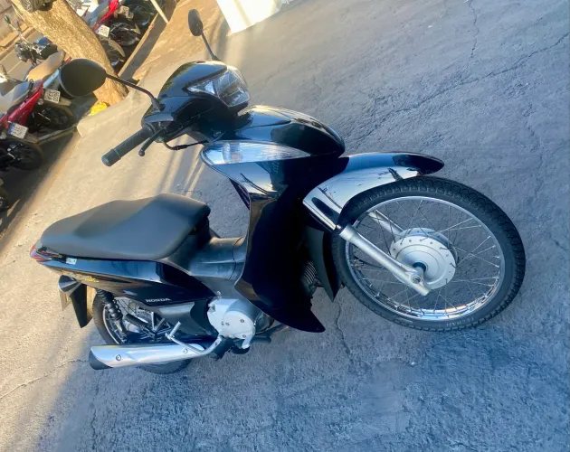 Vendo-HONDA BIZ 125 ES 12/12