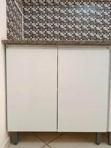 Balcão de Cozinha 2 Portas com tampo em Granito