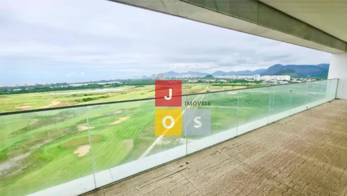 RISERVA GOLF 5 Suítes 648,25 m² 4 vagas de garagem 2,5 x 5m e 1 Vaga Box 3,5 x 7,5m.
