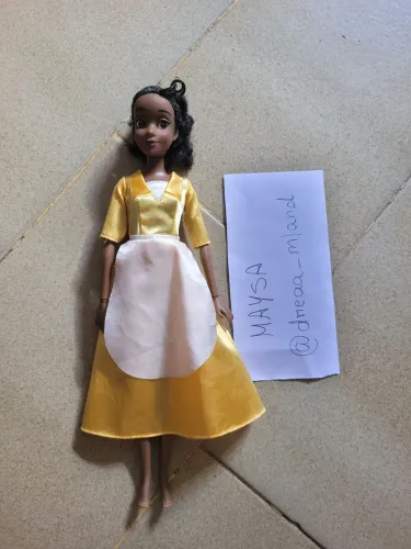 Boneca Tiana garçonete disney store 2019