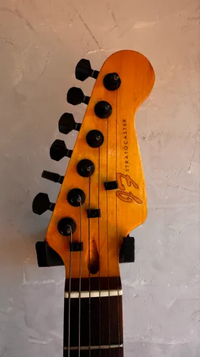 GUITARRA CONDOR 1990 PERSONALIZADA