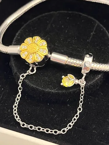 Berloque de pulseira Pandora - Flor e detalhes
