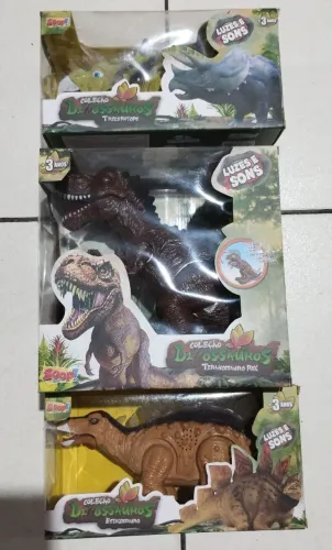 Dinossauros com luzes e sons