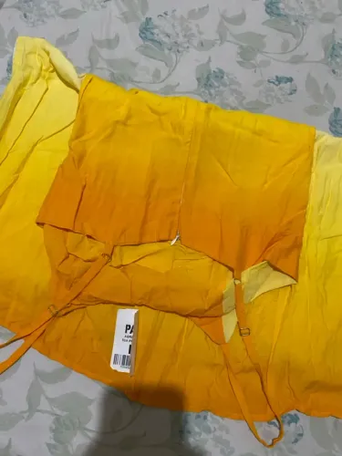 Vestido amarelo degradê com alças