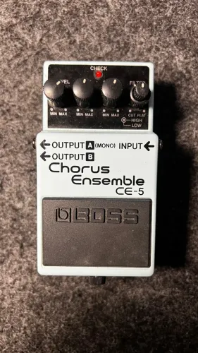 PEDAL BOSS CE-5 CHORUS ENSEMBLE - TAIWAN