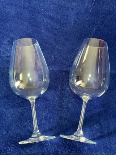 2 Taças grandes de cristal Bohemia de Vinho   , 550ml de capacidade 