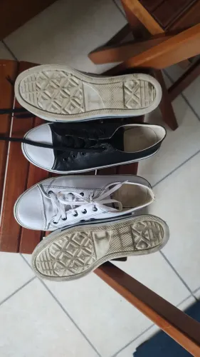 Tênis semi novo 37 feminino 2 pares