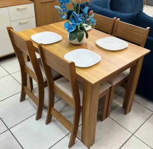 Mesa Palace Mel com 4 Cadeiras Brisa Veludo Marfim