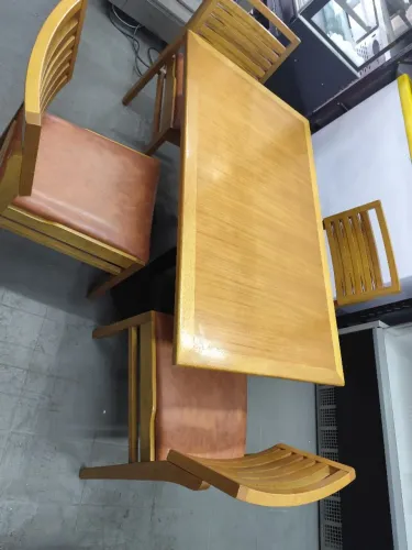 Conjunto de mesa e cadeiras Franco & Bachot 