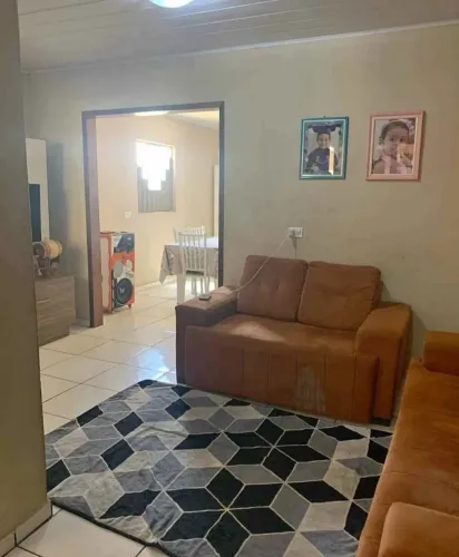 ^Vendo casa linda no Bengui