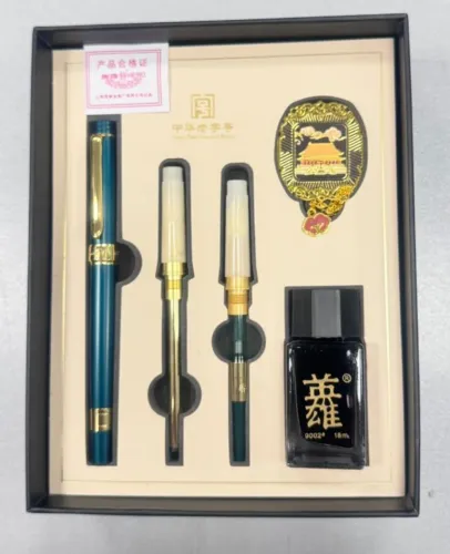 Caneta Tinteiro HERO Edição Especial c/ Gift Box Caixa Presente- Relíquia! - Nova na Caixa