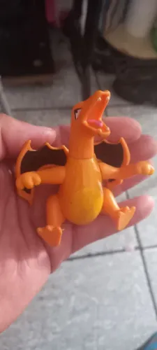 Boneco do pokemon 