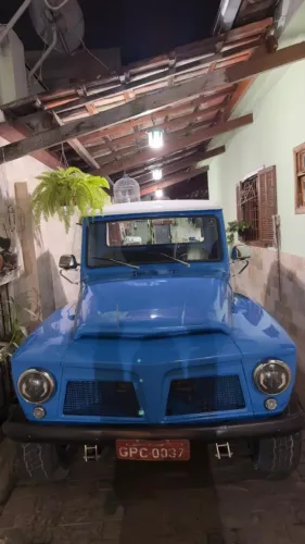 Ford F-75 4X4 2.3 1973
