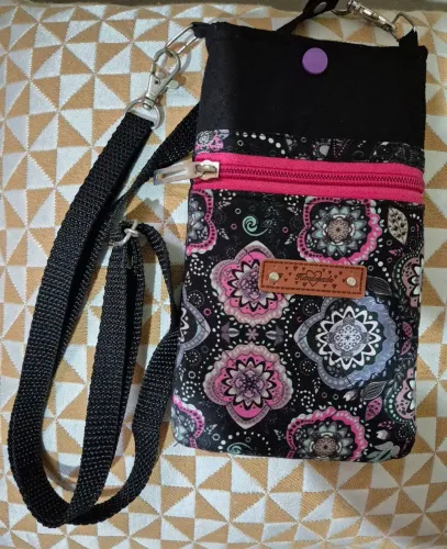 Bolsinha Patchwork com ziper