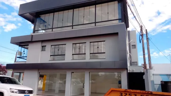 Locação de Comercial / Ponto Comercial na cidade de ARAPONGAS