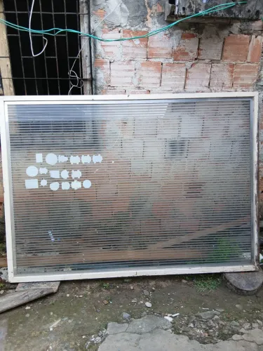 Vidro temperado com moldura 300