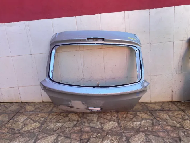 Tampa traseira Cruze Hatch 2011/2012/2013/2014/2015/2016