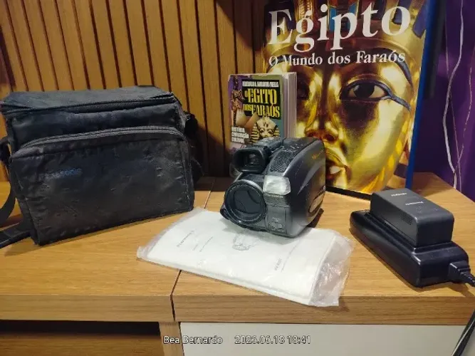 FILMADORA PANASONIC PALMCORDER VHS-C + MANUAL + BOLSA + CARREGADOR