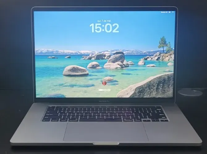 macbook pro i7 2019
