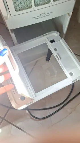 Climatizador portátil Midea <br>R$ 350,00