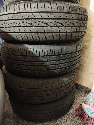 Pneu 235/60/18