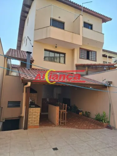 Casa Linda na Vila Rosália 306m², 4 Dormitórios, 3 Suítes e 6 Vagas