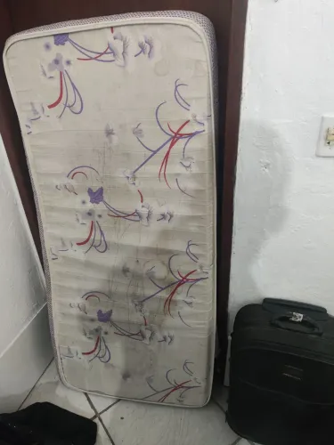 Vendo colchão pequeno