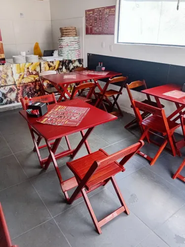 Precisa se de cozinheira para restaurante  e pizzaria  na praia do francês 