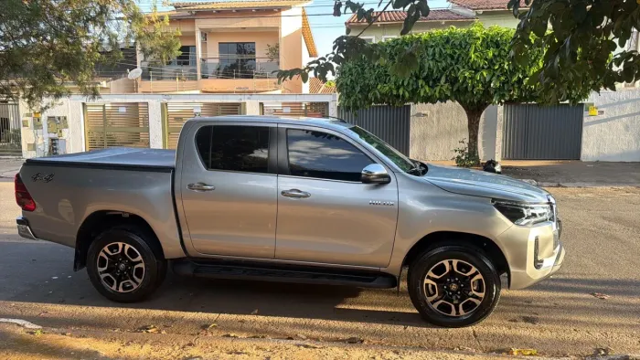 Toyota Hilux CD SRX 4X4 2.8 TDI 16V Diesel Aut. 2021