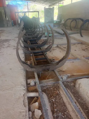Trator e autoclave 